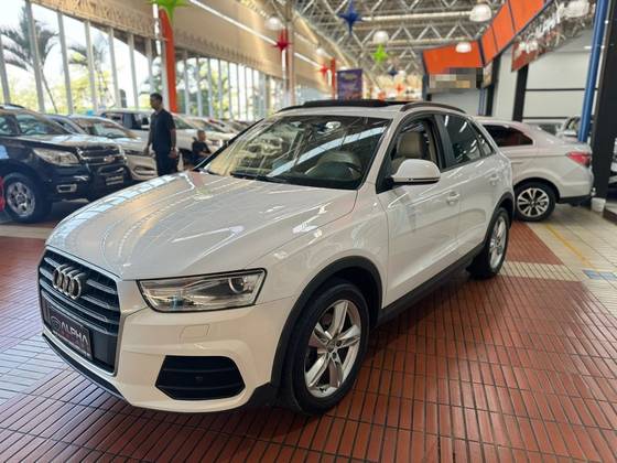 AUDI Q3 1.4 TFSI AMBITION GASOLINA 4P S TRONIC