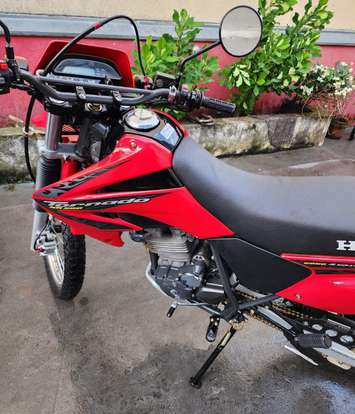 HONDA-XR 250 TORNADO-2005