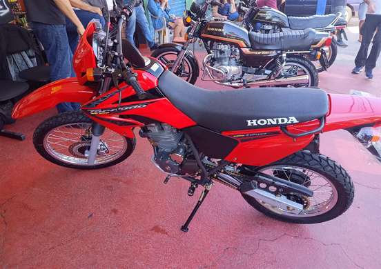 HONDA-XR 250 TORNADO-2005