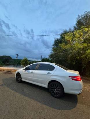 PEUGEOT-408-2017