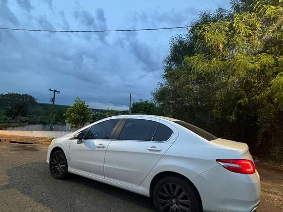 PEUGEOT-408-1.6 GRIFFE 16V TURBO FLEX 4P AUTOMÁTICO PEUGEOT-408-2017