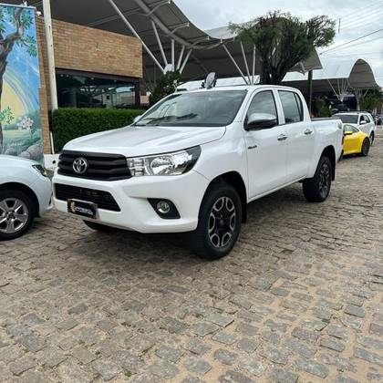 TOYOTA HILUX 2.8 STD 4X4 CD 16V DIESEL 4P MANUAL