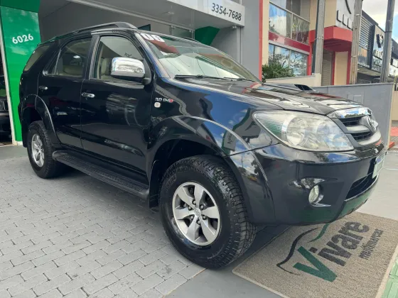 TOYOTA HILUX SW4 3.0 SRV 4X4 16V TURBO INTERCOOLER DIESEL 4P AUTOMÁTICO