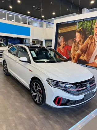 VOLKSWAGEN JETTA 2.0 350 TSI GASOLINA GLI DSG