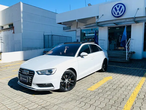 AUDI A3 1.8 TFSI SEDAN AMBITION 16V 180CV GASOLINA 4P AUTOMÁTICO