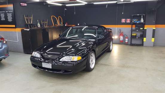 FORD-MUSTANG-1995