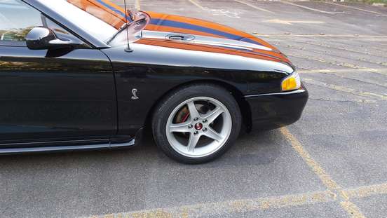 FORD-MUSTANG-1995
