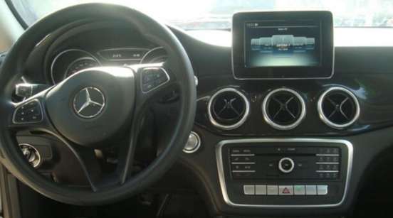 MERCEDES-BENZ-CLA 180-2019