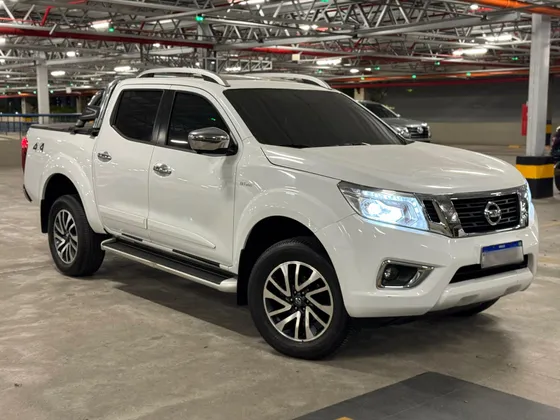 NISSAN FRONTIER 2.3 16V TURBO DIESEL LE CD 4X4 AUTOMÁTICO