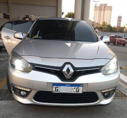 RENAULT FLUENCE 2.0 PRIVILÉGE 16V FLEX 4P AUTOMÁTICO