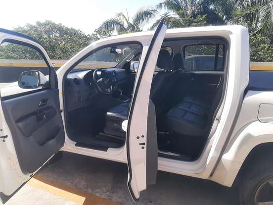 VOLKSWAGEN-AMAROK-2.0 TRENDLINE 4X4 CD 16V TURBO INTERCOOLER DIESEL 4P AUTOMÁTICO VOLKSWAGEN-AMAROK-2015