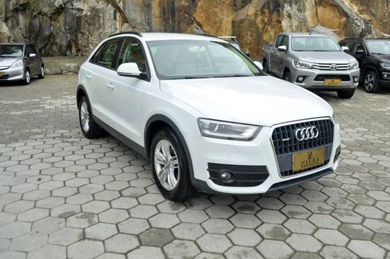 AUDI Q3 2.0 TFSI AMBITION QUATTRO 4P GASOLINA S TRONIC