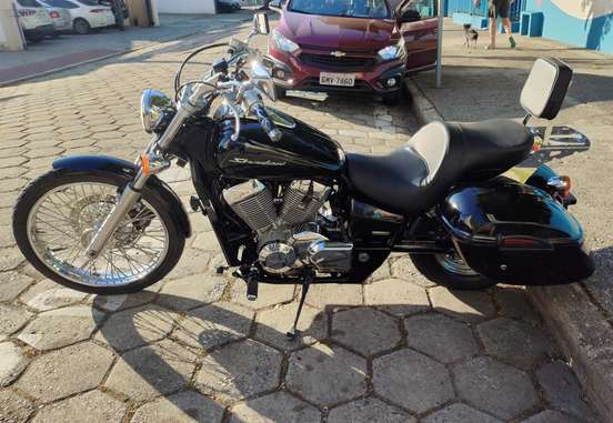 HONDA-SHADOW 750-2011