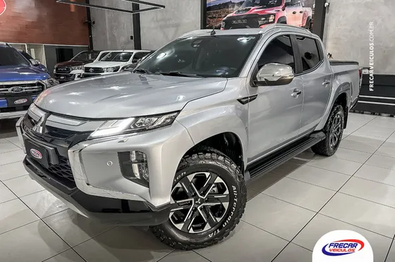 MITSUBISHI L200 TRITON 2.4 16V TURBO DIESEL SPORT HPE-S CD 4P 4X4 AUTOMÁTICO