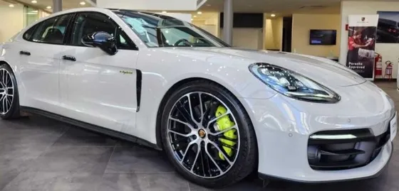 PORSCHE PANAMERA 2.9 V6 E-HYBRID 4 PLATINUM EDITION PDK