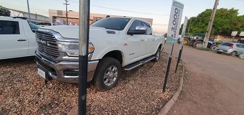 RAM 3500 6.7 I6 TURBO DIESEL LARAMIE CD 4X4 AUTOMÁTICO