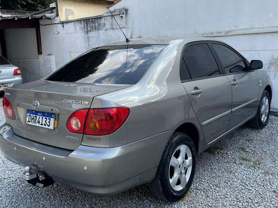 TOYOTA-COROLLA-1.6 XLI 16V GASOLINA 4P AUTOMÁTICO TOYOTA-COROLLA-2004