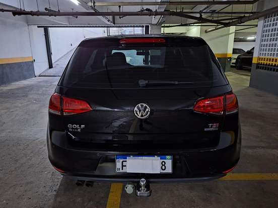 VOLKSWAGEN-GOLF-2014