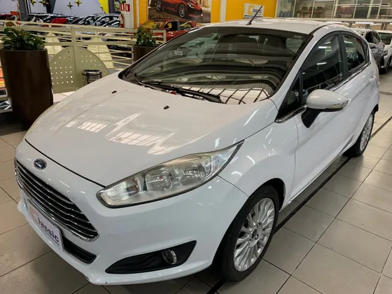 FORD FIESTA 1.6 TITANIUM HATCH 16V FLEX 4P POWERSHIFT