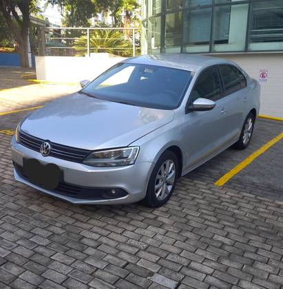 VOLKSWAGEN JETTA 2.0 COMFORTLINE FLEX 4P TIPTRONIC