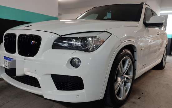 BMW-X1-2012