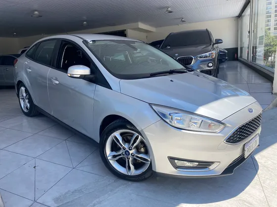 FORD FOCUS 2.0 SE SEDAN 16V FLEX 4P POWERSHIFT