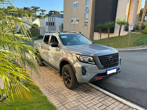 NISSAN FRONTIER 2.3 16V TURBO DIESEL PRO4X CD 4X4 AUTOMÁTICO