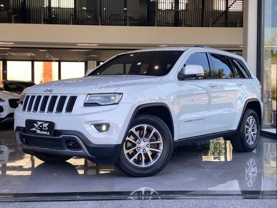 JEEP GRAND CHEROKEE 3.6 LAREDO 4X4 V6 24V GASOLINA 4P AUTOMÁTICO