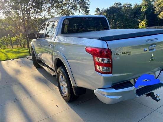 MITSUBISHI-L200 TRITON-2.4 16V TURBO DIESEL SPORT HPE CD 4P 4X4 AUTOMÁTICO MITSUBISHI-L200 TRITON-2017