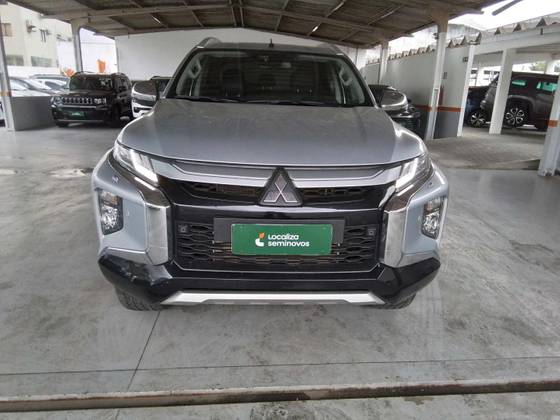 MITSUBISHI L200 TRITON 2.4 16V TURBO DIESEL SPORT HPE-S CD 4P 4X4 AUTOMÁTICO