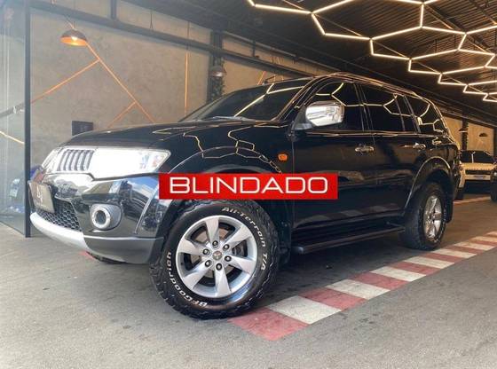 MITSUBISHI PAJERO DAKAR 3.5 HPE 7 LUGARES 4X4 V6 24V FLEX 4P AUTOMÁTICO