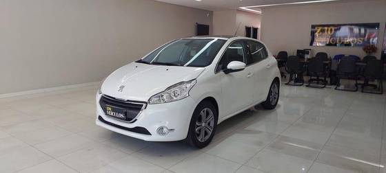 PEUGEOT 208 1.6 GRIFFE 16V FLEX 4P AUTOMÁTICO