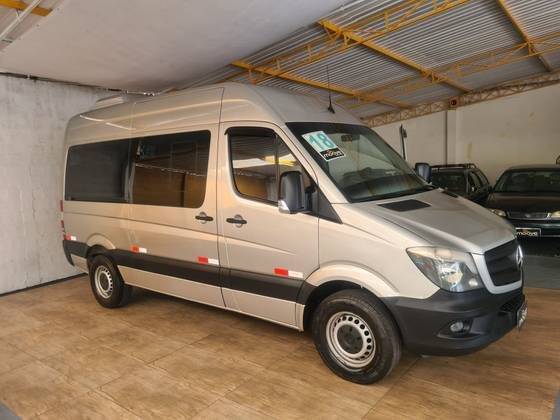 MERCEDES-BENZ SPRINTER 2.2 CDI DIESEL VAN 415 TA LONGO 16L MANUAL