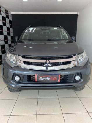 MITSUBISHI L200 TRITON 2.4 16V TURBO DIESEL SPORT HPE-S CD 4P 4X4 AUTOMÁTICO