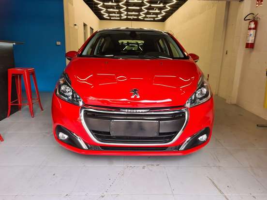 PEUGEOT-208-2016