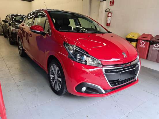 PEUGEOT-208-1.6 GRIFFE 16V FLEX 4P AUTOMÁTICO PEUGEOT-208-2016