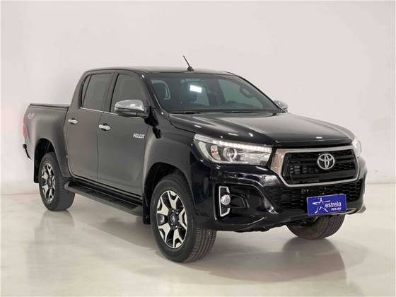 TOYOTA HILUX 2.8 SRX 4X4 CD 16V DIESEL 4P AUTOMÁTICO