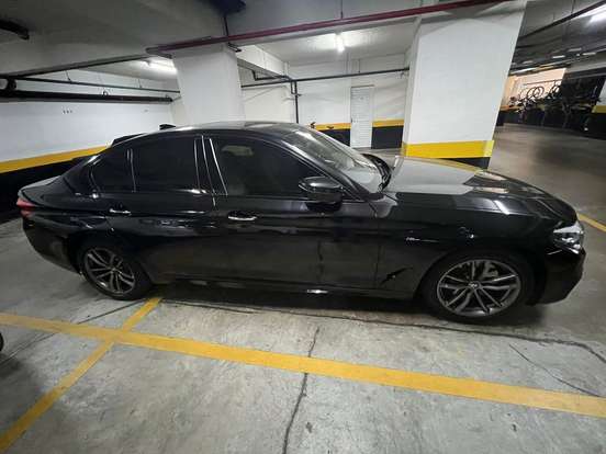 BMW-530i-2018