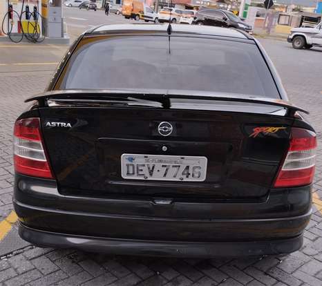 CHEVROLET-ASTRA-2001