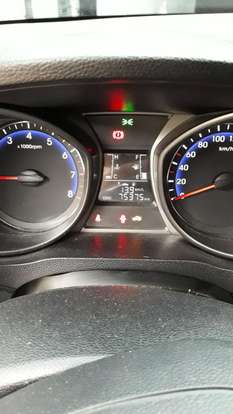 HYUNDAI-HB20-2015