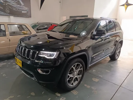 JEEP GRAND CHEROKEE 3.0 LIMITED 4X4 V6 24V TURBO DIESEL 4P AUTOMÁTICO