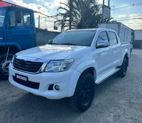 TOYOTA HILUX 2.7 SR 4X2 CD 16V FLEX 4P AUTOMÁTICO