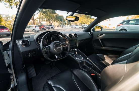 AUDI-TT-2010