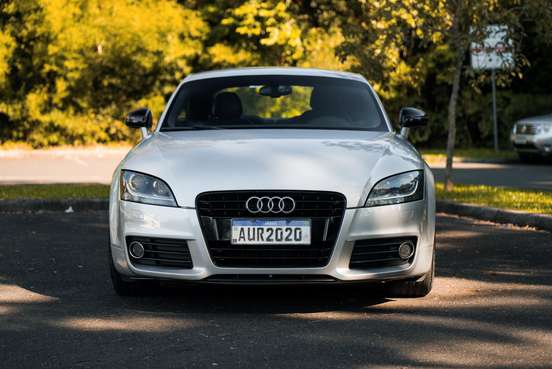 AUDI-TT-2010