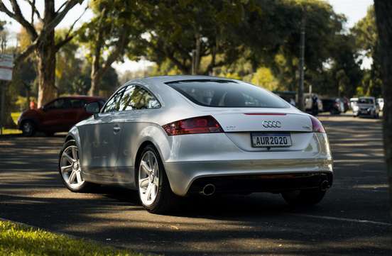 AUDI-TT-2010