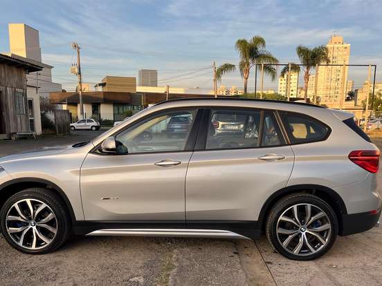 BMW-X1-2.0 16V TURBO ACTIVEFLEX XDRIVE25I SPORT 4P AUTOMÁTICO BMW-X1-2017