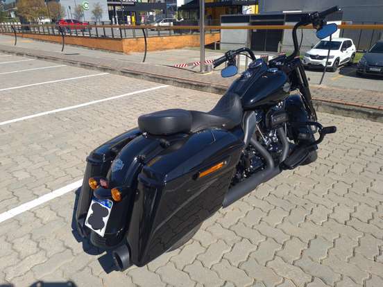 HARLEY-DAVIDSON-ROAD KING SPECIAL HARLEY-DAVIDSON-ROAD KING SPECIAL-2021