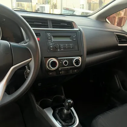 HONDA FIT 1.5 LX 16V FLEX 4P MANUAL