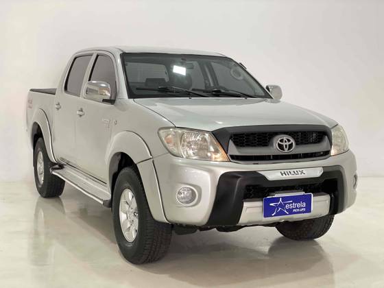 TOYOTA HILUX 2.5 STD 4X4 CD 16V TURBO DIESEL 4P MANUAL