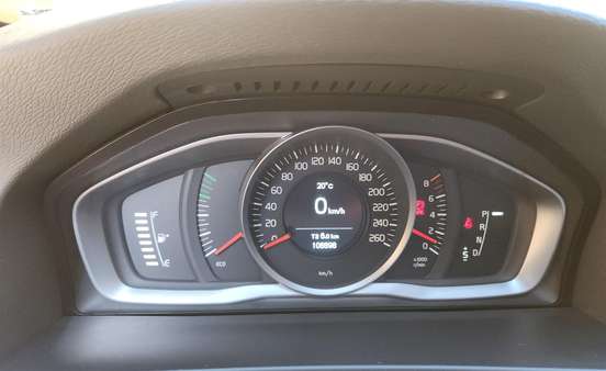 VOLVO-S60-2015